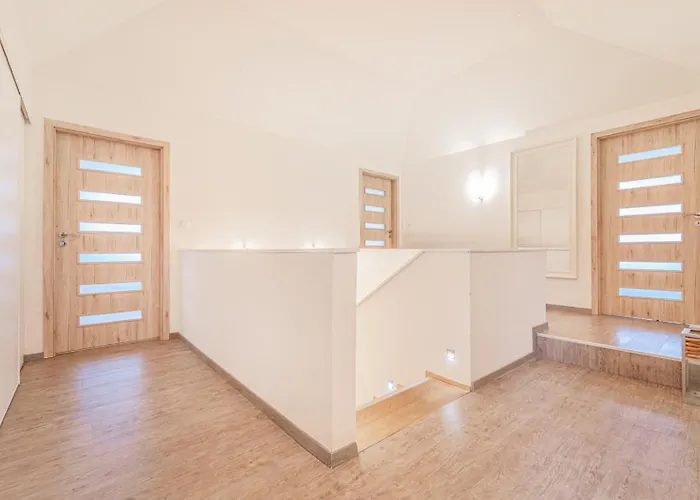 Sara S Bazenem A Infrasaunou Na Kraji Prahy Zbuzany